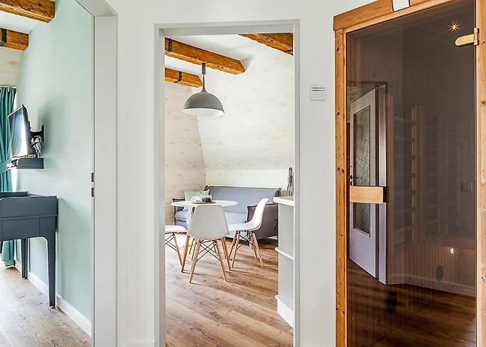 Harmonia Erkéllyel és Szaunaval Apartamento *